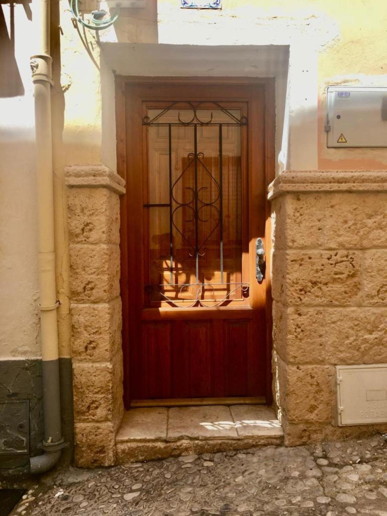 La Casita De Las Hadas Villa Biar Luaran gambar